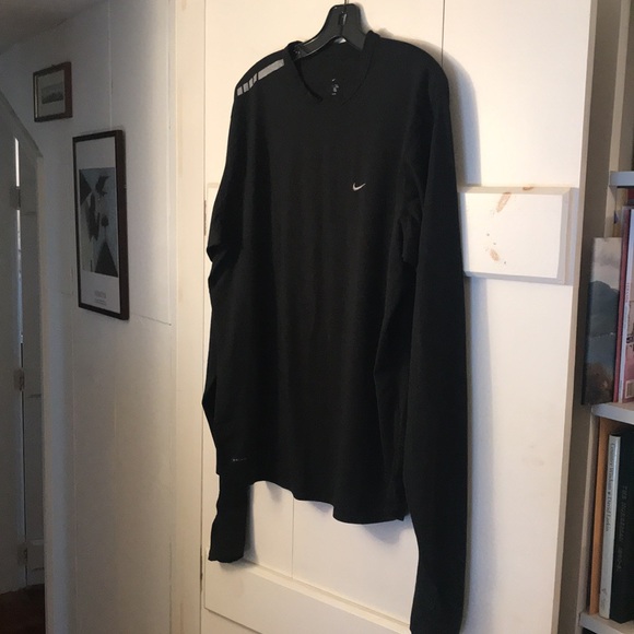 Nike Dri Fit Training Top - Picture 4 of 8